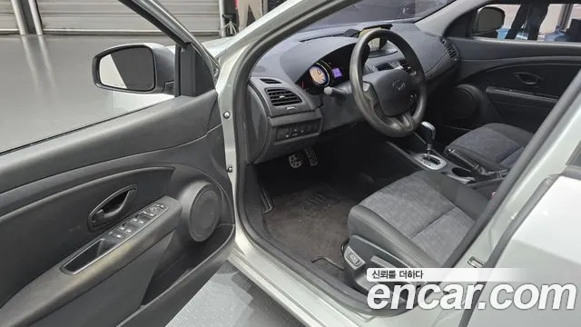 Renault-KoreaSamsung SM3 2014 — фото 10