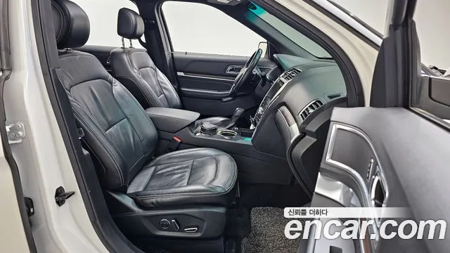 Ford Explorer 2017 — фото 11