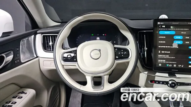 Volvo XC60 2026 — фото 20