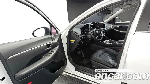 Hyundai Sonata 2020 — фото 10