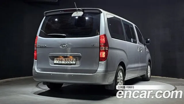 Hyundai Starex 2018 — фото 2