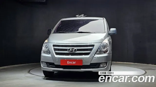 Hyundai Starex 2018 — фото 3
