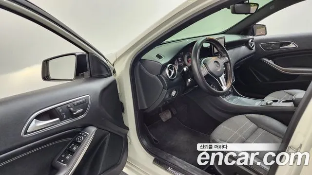 Mercedes-Benz A-Class 2014 — фото 10
