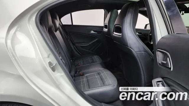 Mercedes-Benz A-Class 2014 — фото 11