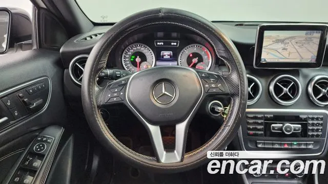 Mercedes-Benz A-Class 2014 — фото 14