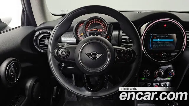 Mini Cooper 2020 — фото 12