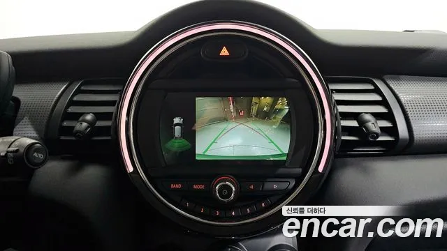 Mini Cooper 2020 — фото 14