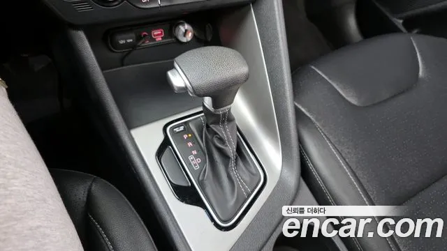 Kia Niro 2017 — фото 12