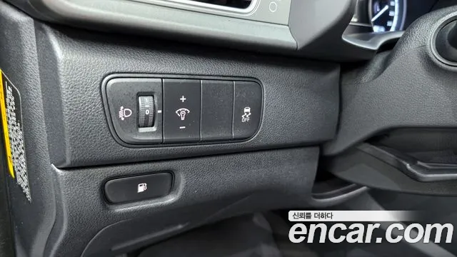 Kia Niro 2017 — фото 20