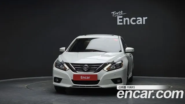 Nissan Altima 2017 — фото 3