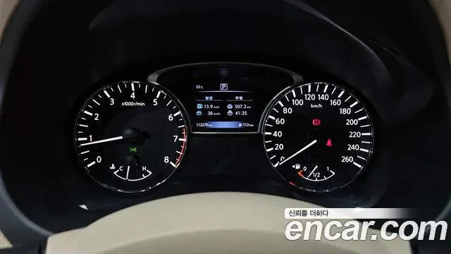 Nissan Altima 2017 — фото 11