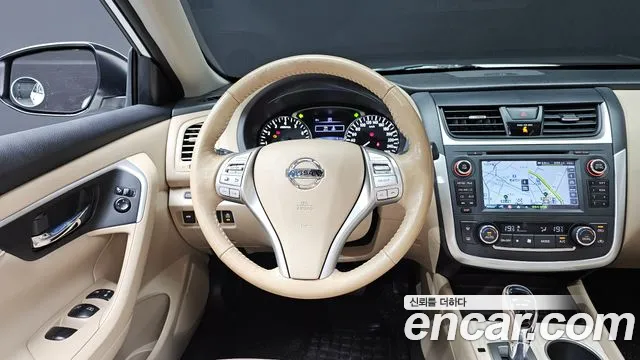 Nissan Altima 2017 — фото 19