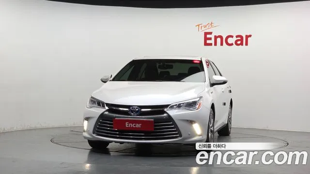 Toyota Camry 2017 — фото 3