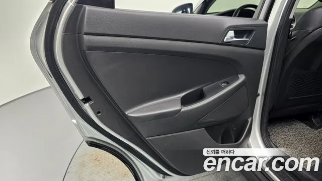 Hyundai Tucson 2018 — фото 15