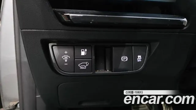 Kia EV6 2023 — фото 16