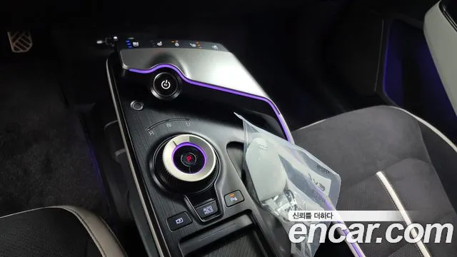Kia EV6 2025 — фото 12