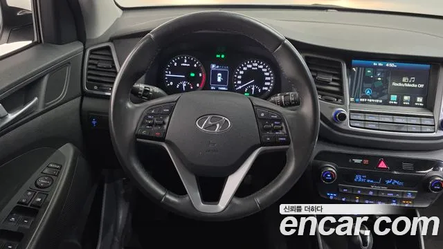 Hyundai Tucson 2018 — фото 19