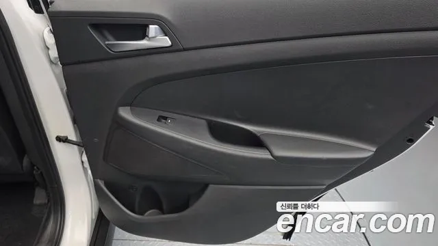 Hyundai Tucson 2018 — фото 15