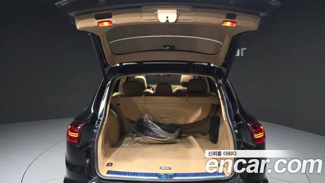 Porsche Cayenne 2015 — фото 20