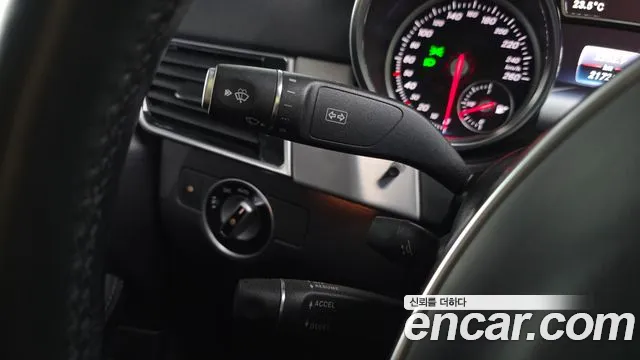 Mercedes-Benz GLE-Class 2017 — фото 19