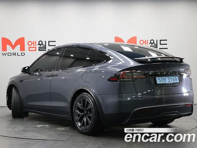 Tesla Model X 2023 — фото 4