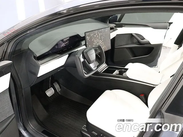 Tesla Model X 2023 — фото 10