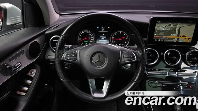Mercedes-Benz GLC-Class 2016 — фото 13