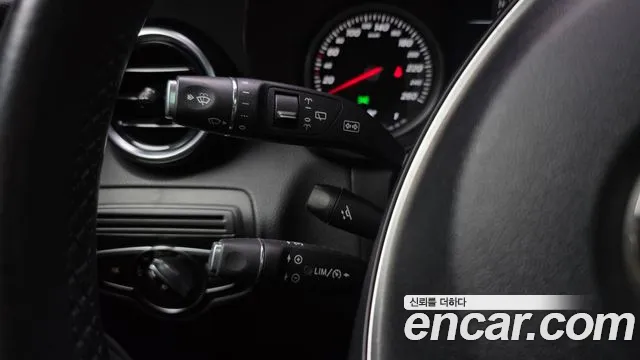 Mercedes-Benz GLC-Class 2016 — фото 18