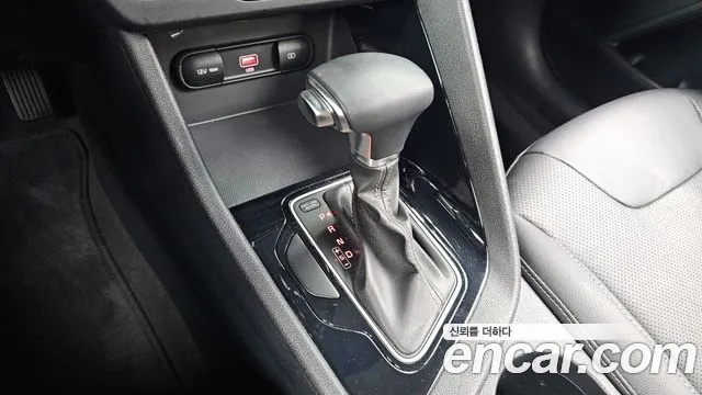 Kia Niro 2021 — фото 12