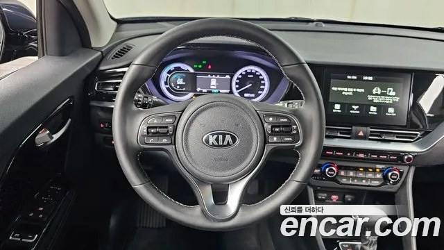 Kia Niro 2021 — фото 19