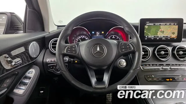 Mercedes-Benz GLC-Class 2018 — фото 19