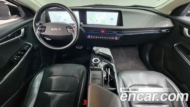 Kia EV6 2022 — фото 10
