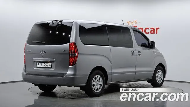 Hyundai Starex 2016 — фото 2