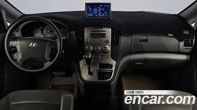 Hyundai Starex 2016 — фото 10
