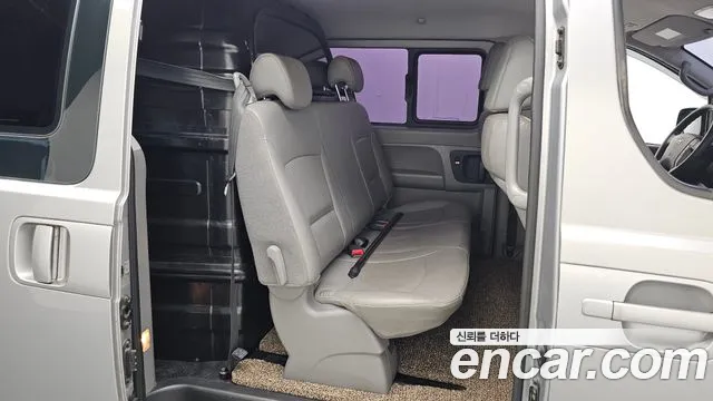 Hyundai Starex 2016 — фото 17