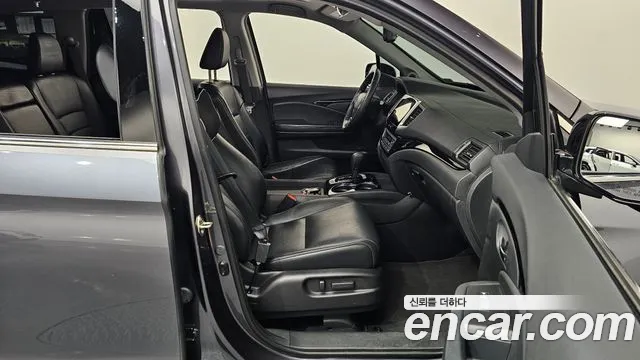 Honda Pilot 2017 — фото 16