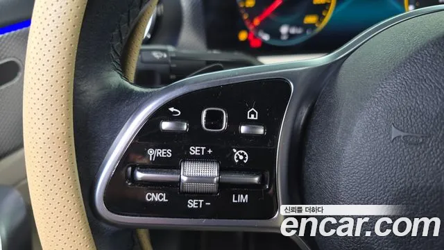 Mercedes-Benz A-Class 2021 — фото 15
