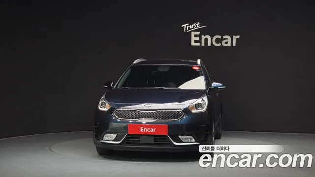 Kia Niro 2017 — фото 3