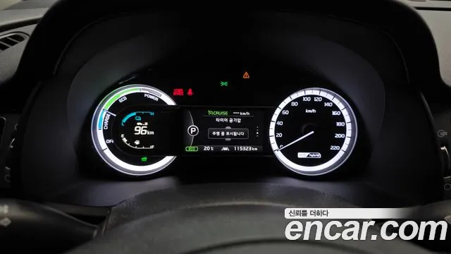 Kia Niro 2017 — фото 11