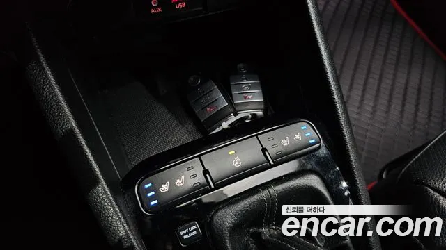 Kia Stonic 2020 — фото 18