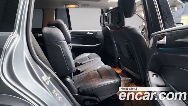 Mercedes-Benz GLS-Class 2017 — фото 11