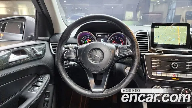 Mercedes-Benz GLS-Class 2017 — фото 14