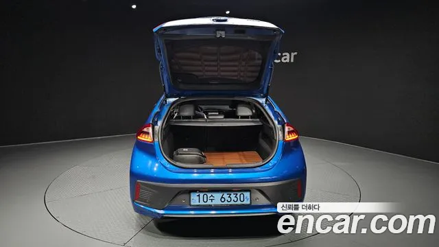 Hyundai Ioniq 2017 — фото 20