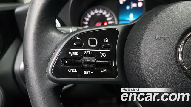 Mercedes-Benz C-Class 2019 — фото 15