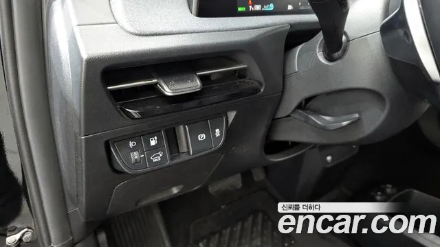 Kia EV6 2022 — фото 20