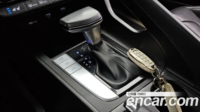 Hyundai AVANTE 2021 — фото 12