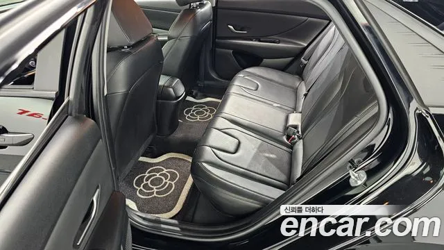 Hyundai AVANTE 2021 — фото 18