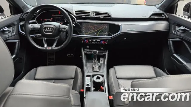 Audi Q3 2020 — фото 10