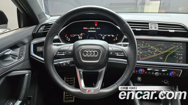 Audi Q3 2020 — фото 18