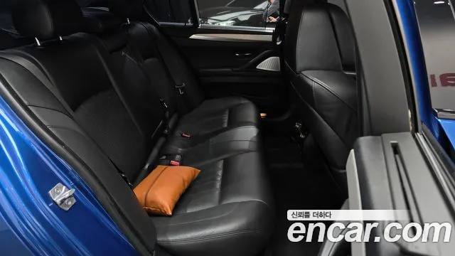BMW M5 2014 — фото 12